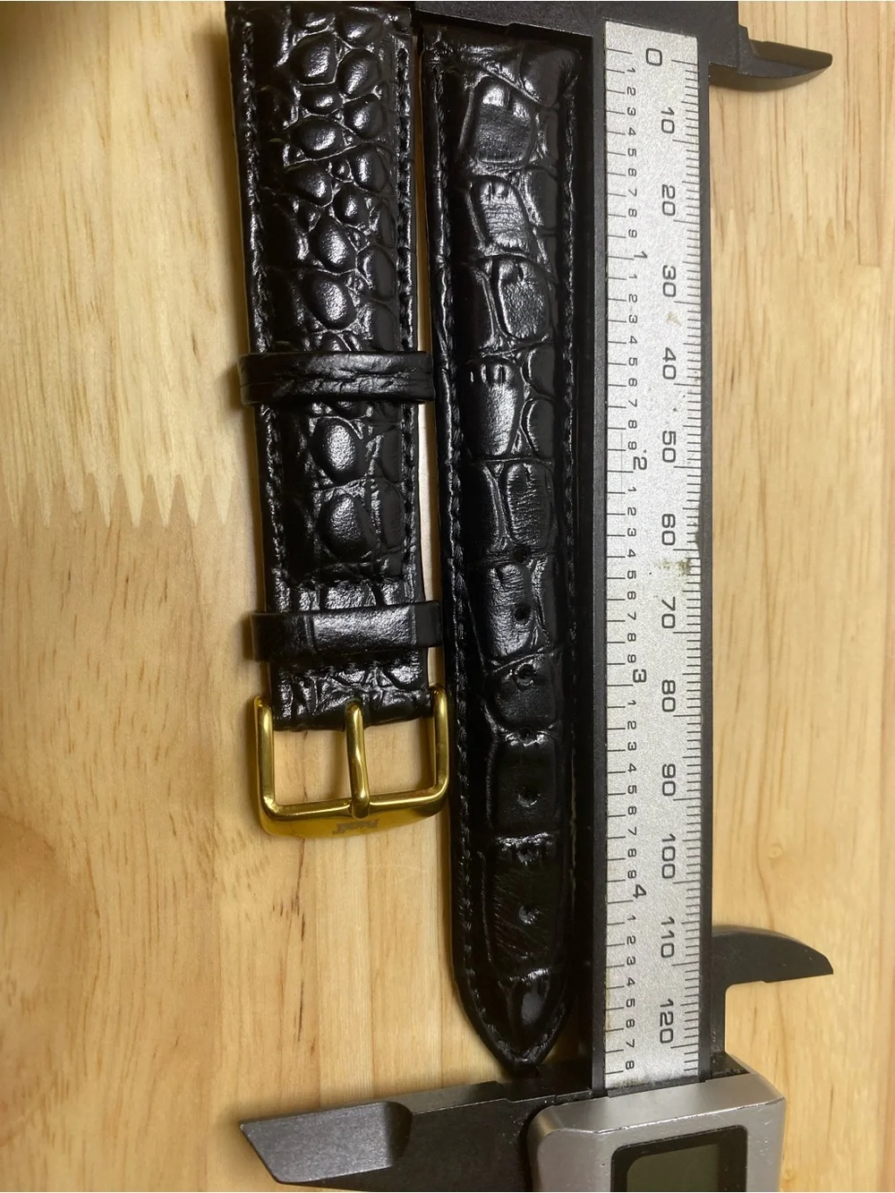 Black Croc-Embossed Leather Watch Strap with Gold Buckle Piaget 20mm